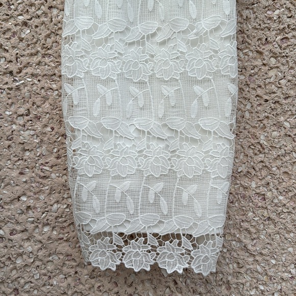 ASTR The Label White Overlay Cocktail Dress NWT - Picture 5 of 11